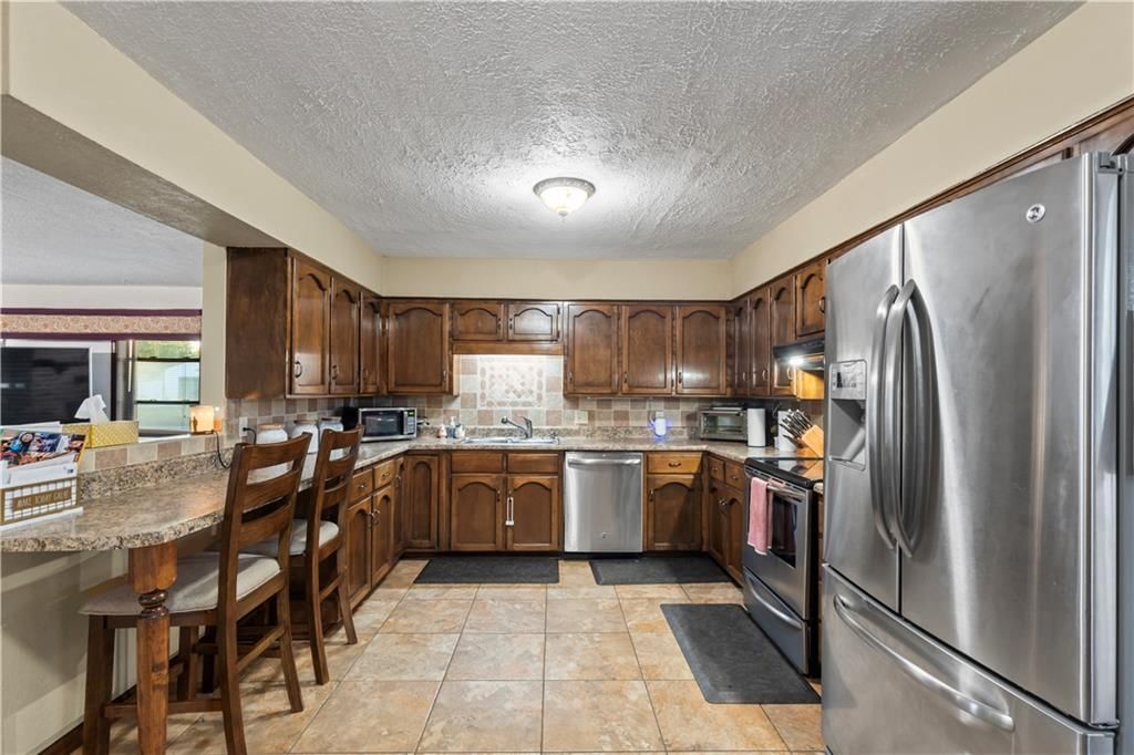 113 E Hardin Place — photo 10