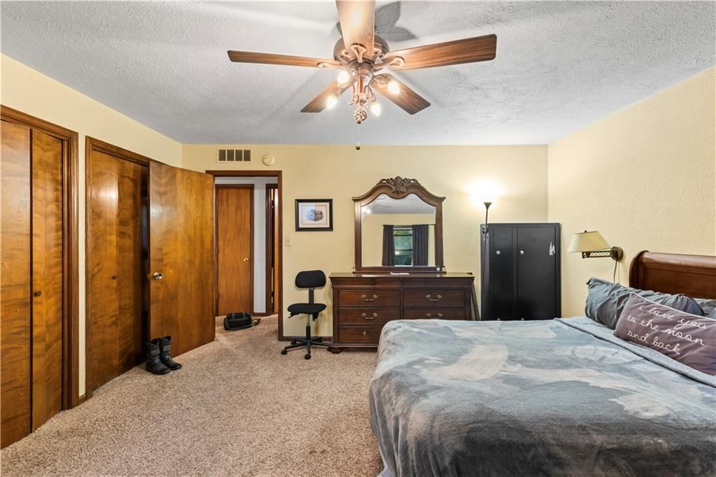 113 E Hardin Place — photo 14