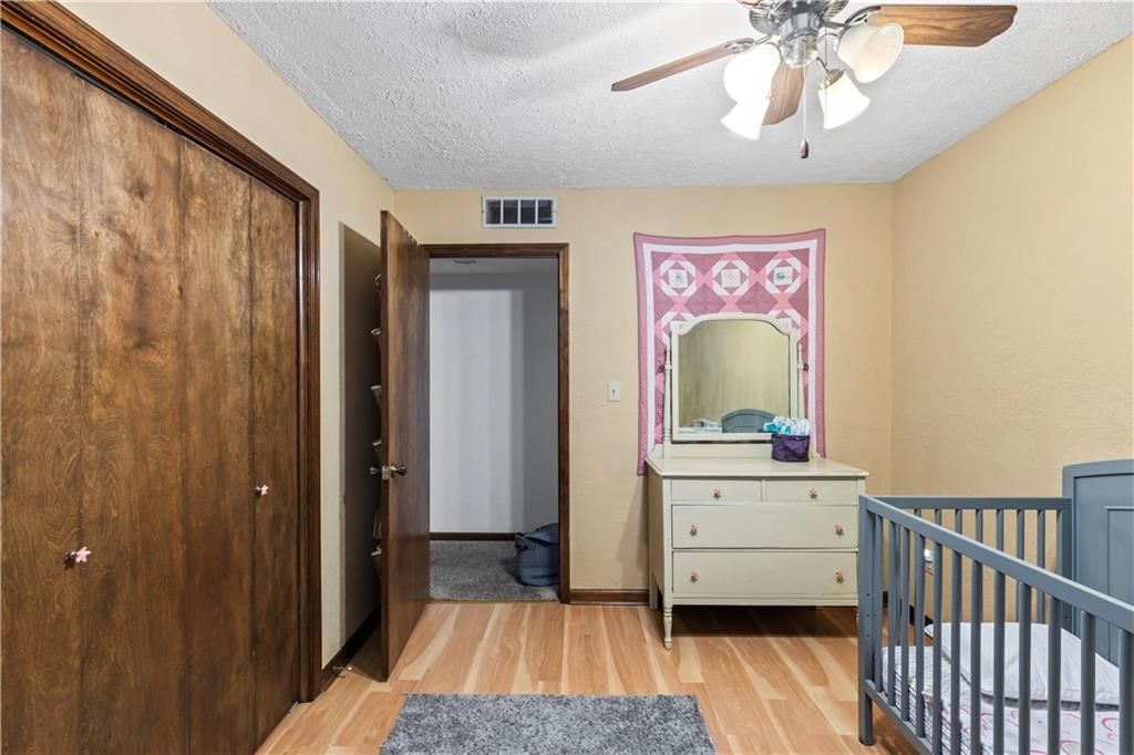 113 E Hardin Place — photo 19
