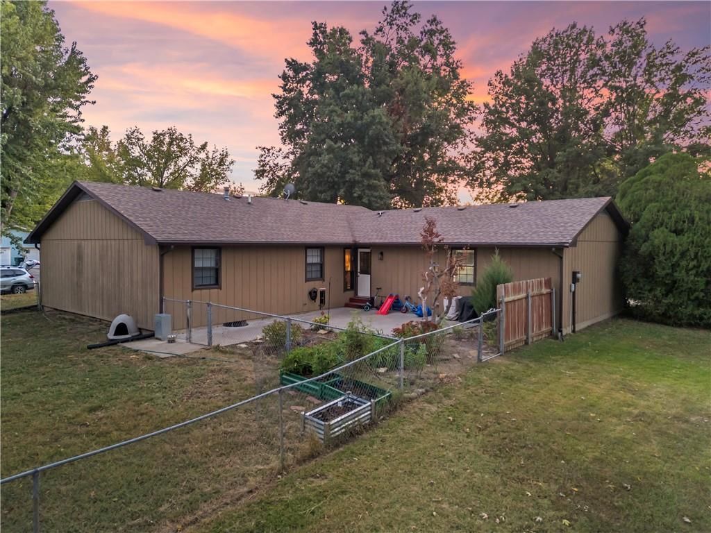 113 E Hardin Place — photo 28