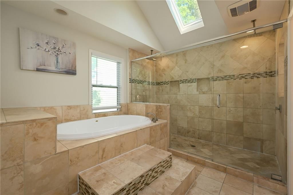 Photo 20 of 27 - 16904 E 44TH Street