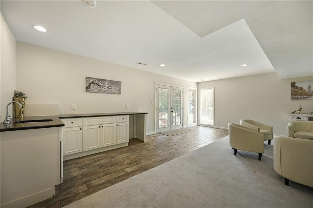 Photo 23 of 27 - 16904 E 44TH Street