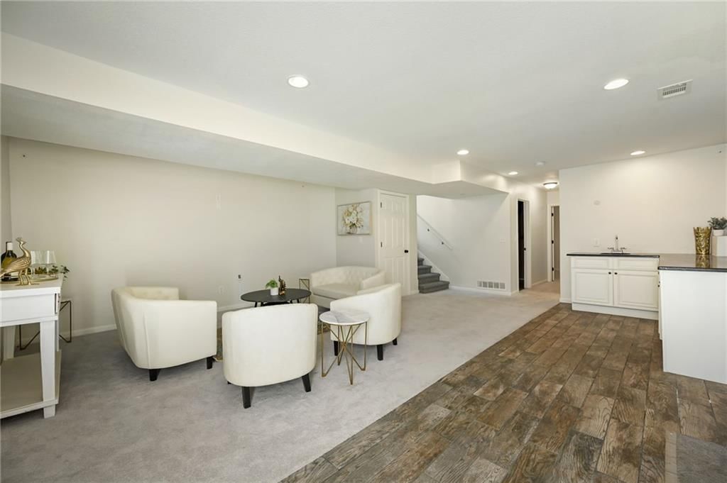 Photo 24 of 27 - 16904 E 44TH Street