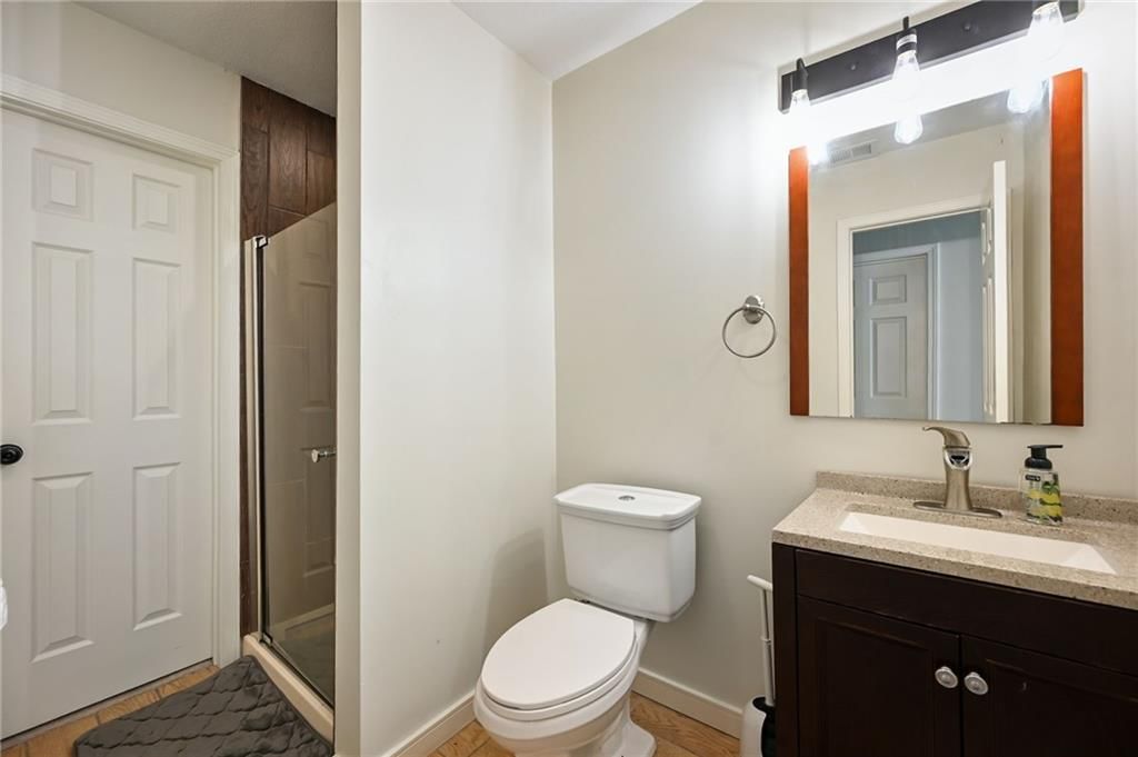 Photo 26 of 27 - 16904 E 44TH Street