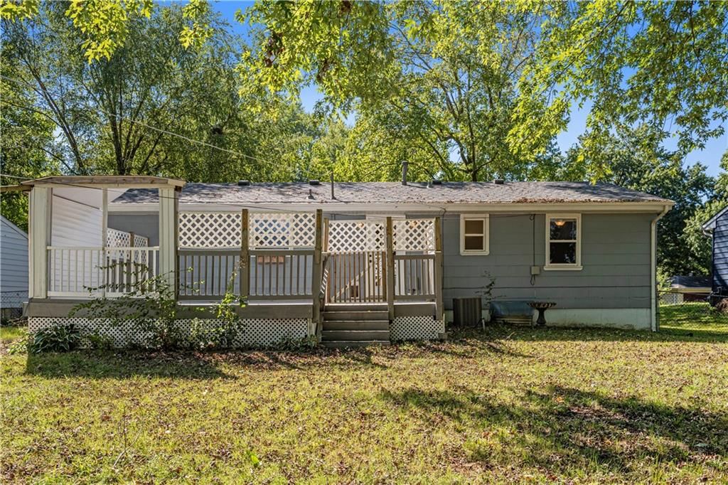 Photo 17 of 27 - 7722 NE 55th Street