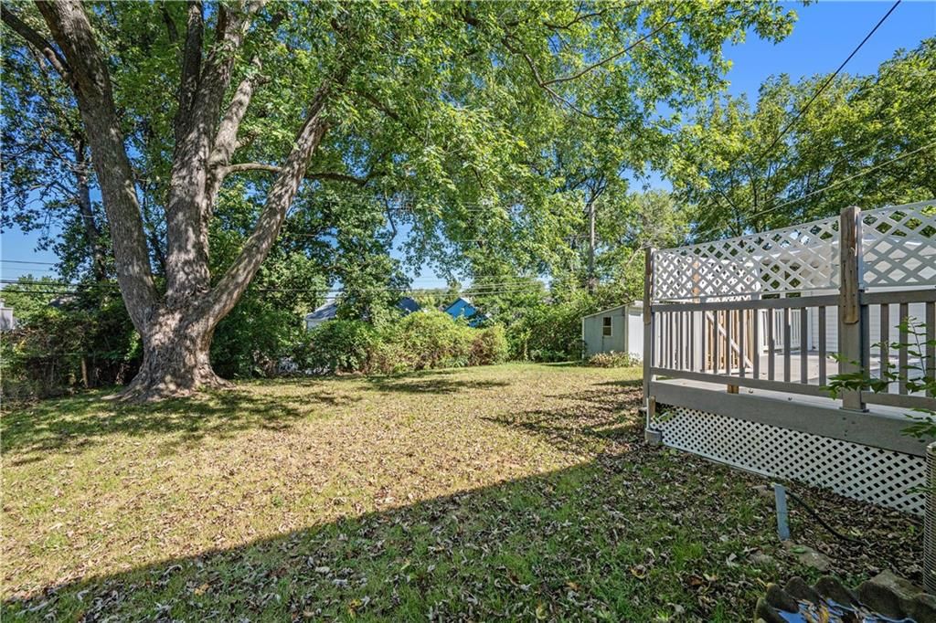 Photo 19 of 27 - 7722 NE 55th Street