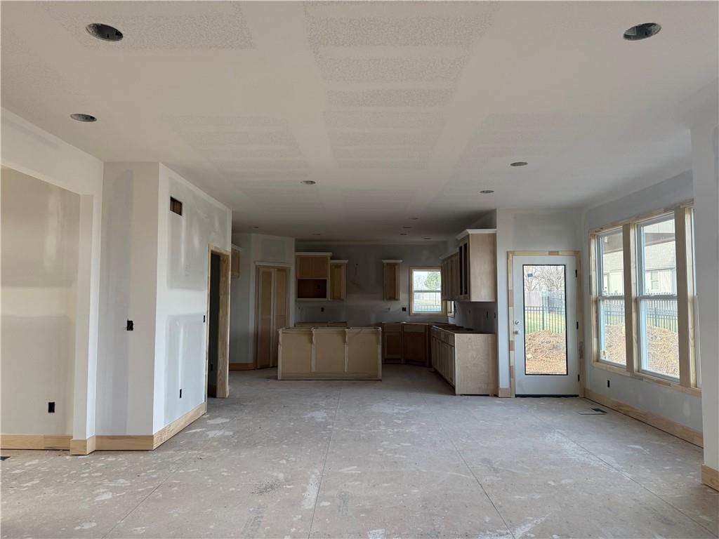 31404 W 85th Terrace — photo 4
