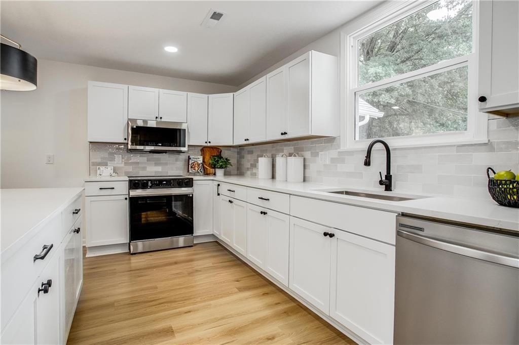 119 W 97th Street — photo 10