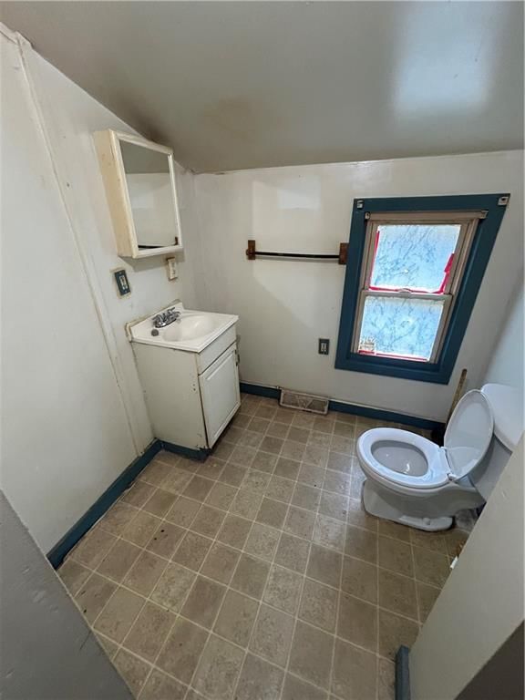 3419 E 69th Street — photo 8