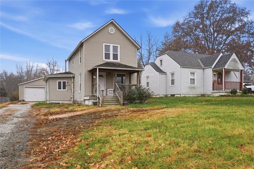218 E Kay Street, Lansing, KS