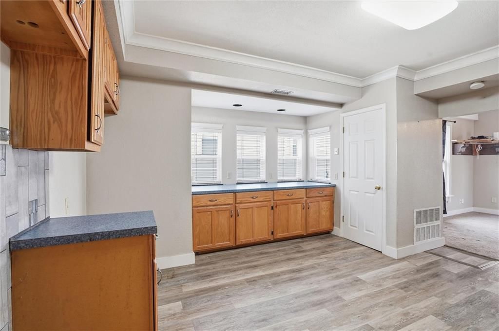 218 E Kay Street — photo 10
