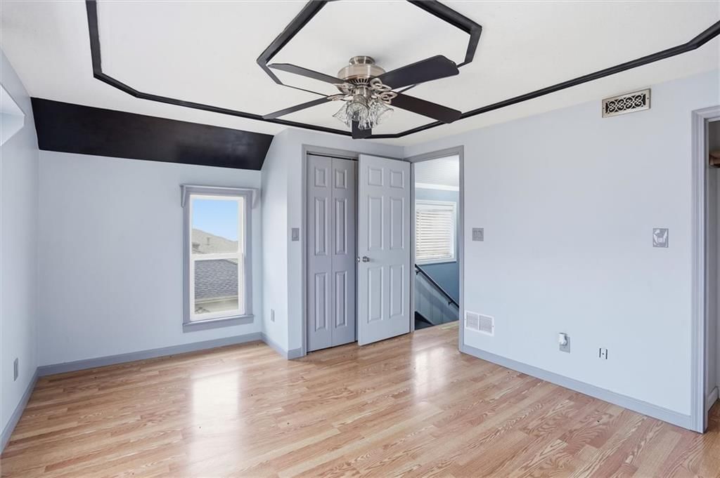 218 E Kay Street — photo 19