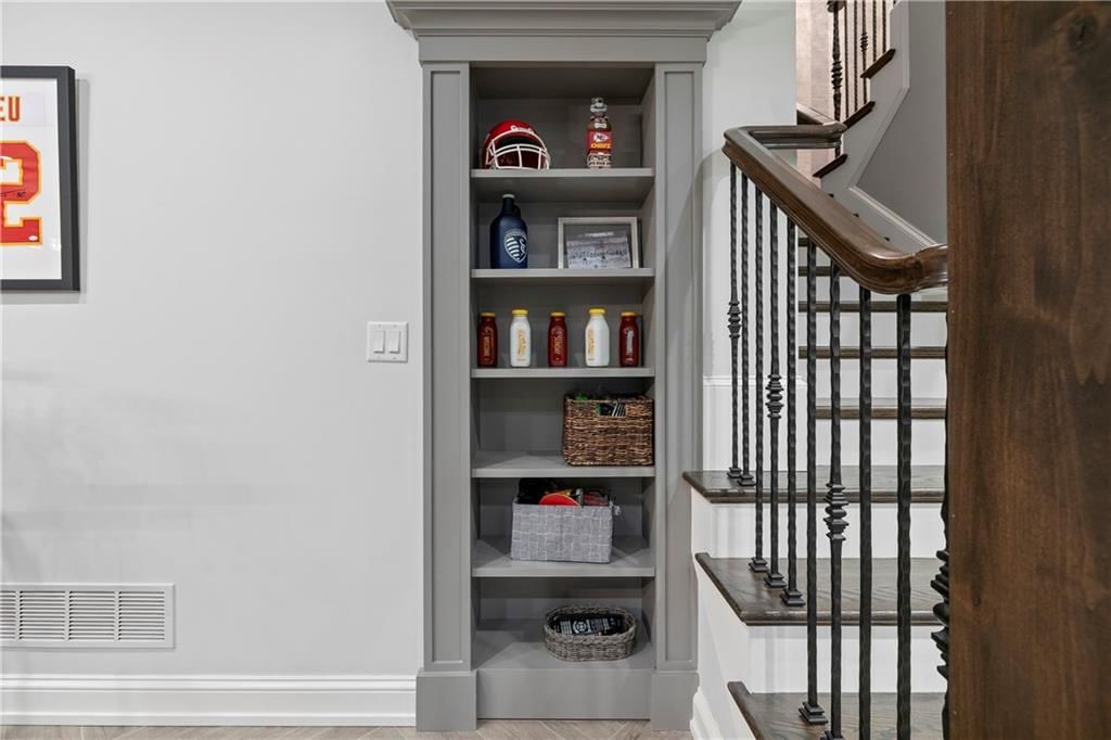 12108 Catalina Street — photo 28
