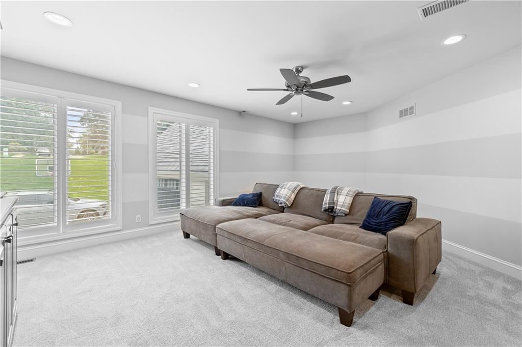 12108 Catalina Street — photo 31