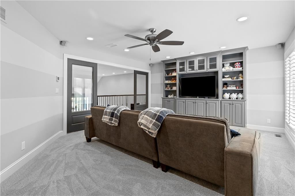 12108 Catalina Street — photo 32