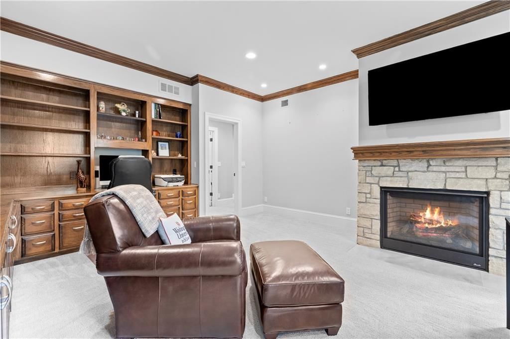 12108 Catalina Street — photo 38