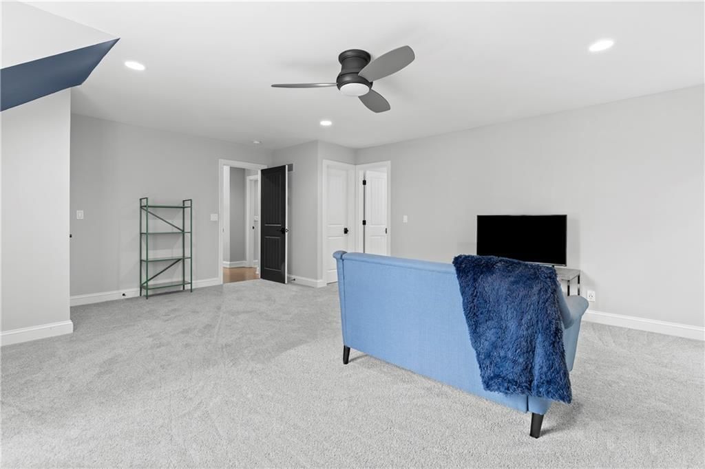 12108 Catalina Street — photo 50