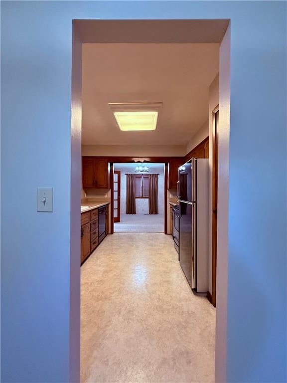 Photo 8 of 20 - 609 Summit Drive