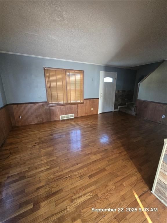 625 W Broadway Street — photo 5