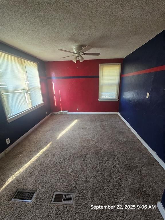 625 W Broadway Street — photo 6