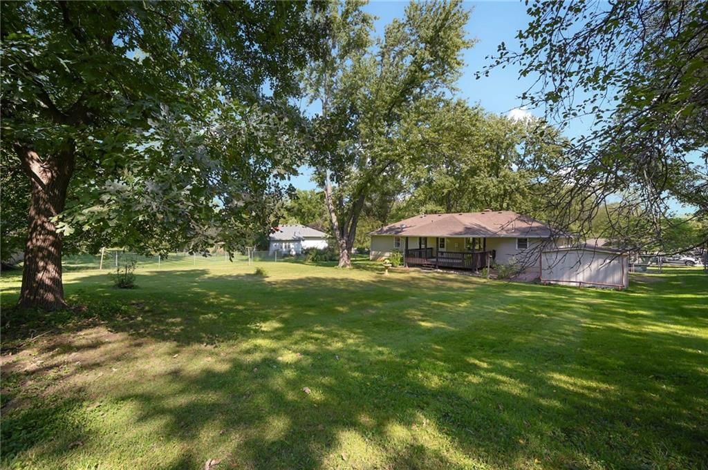 945 Glengera Drive — photo 18