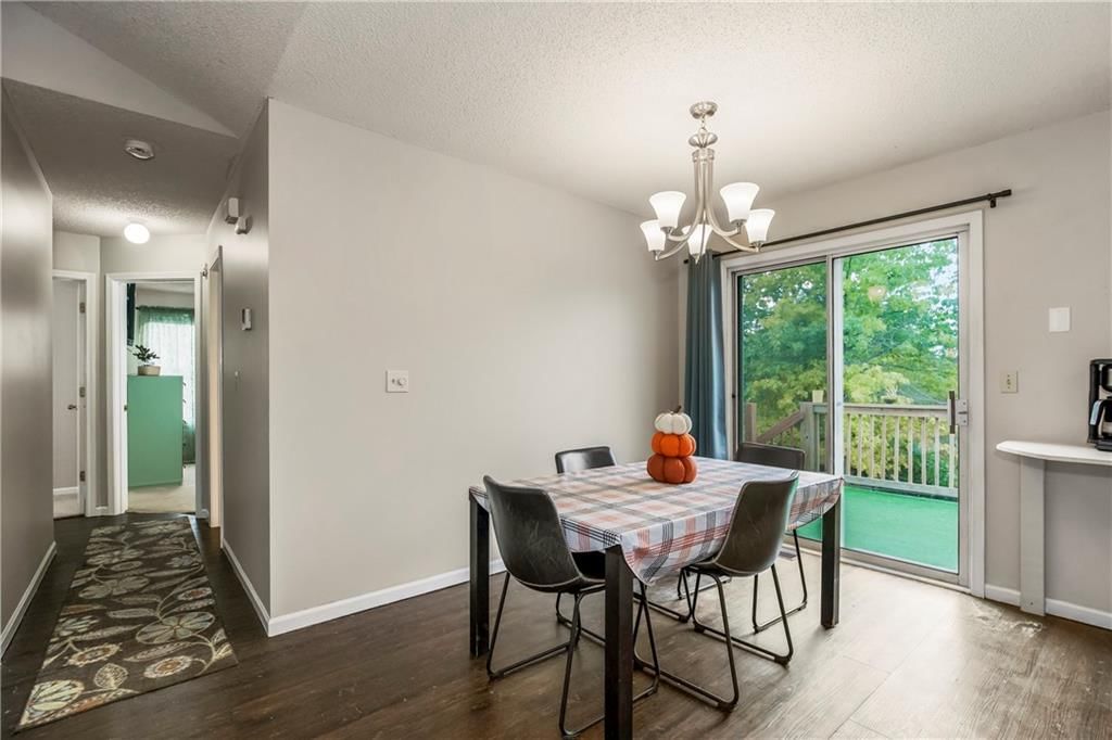 Photo 6 of 37 - 700 S DEERFIELD Drive