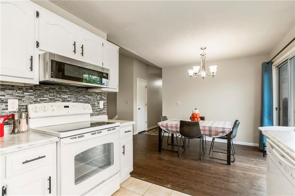 Photo 11 of 37 - 700 S DEERFIELD Drive