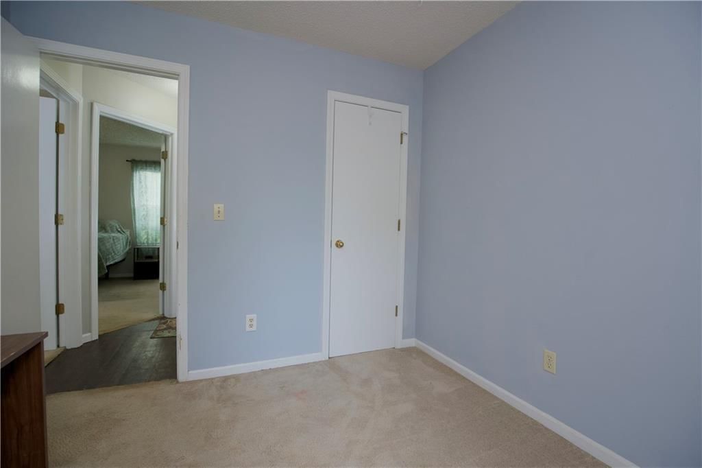 Photo 13 of 37 - 700 S DEERFIELD Drive