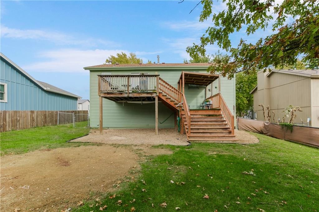 Photo 32 of 37 - 700 S DEERFIELD Drive