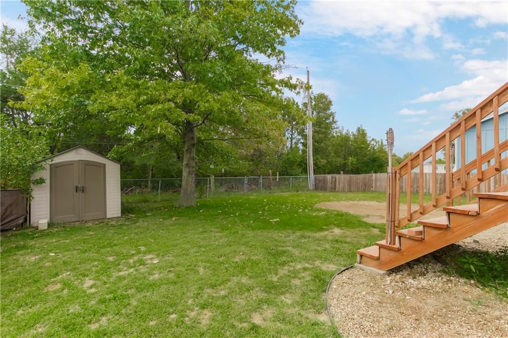 Photo 33 of 37 - 700 S DEERFIELD Drive