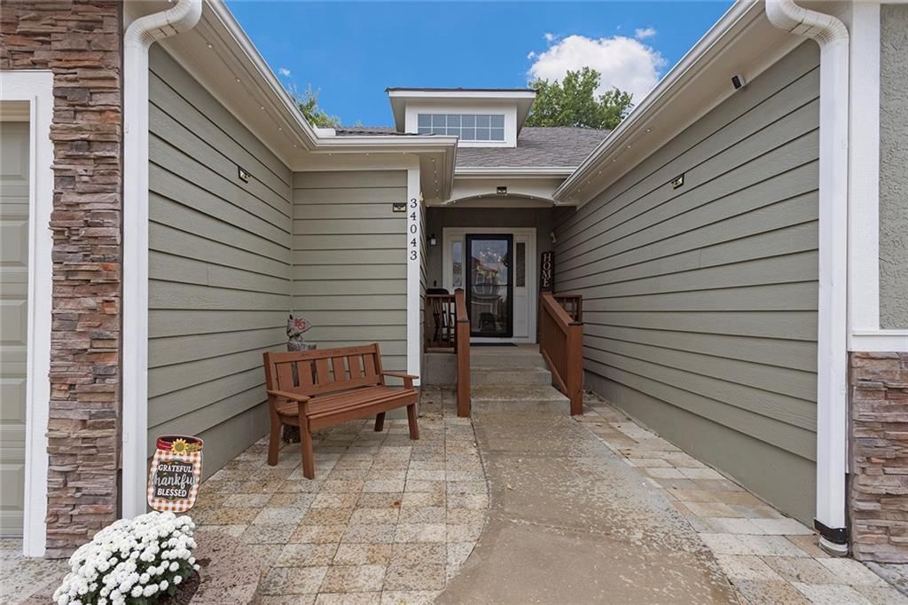34043 W 90TH Circle — photo 3