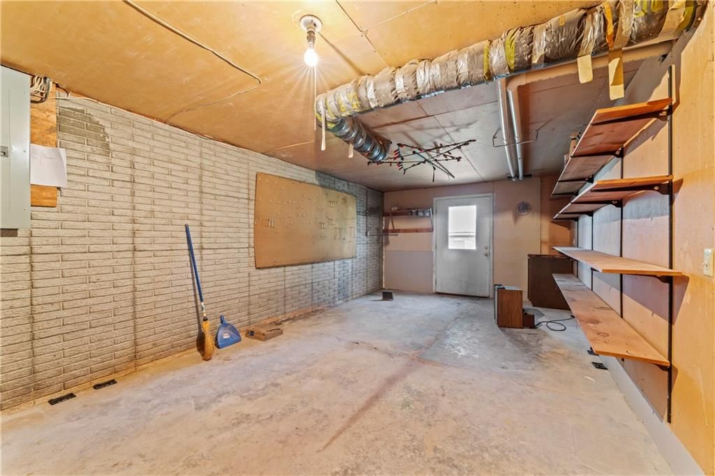 400 Virginia Street — photo 43