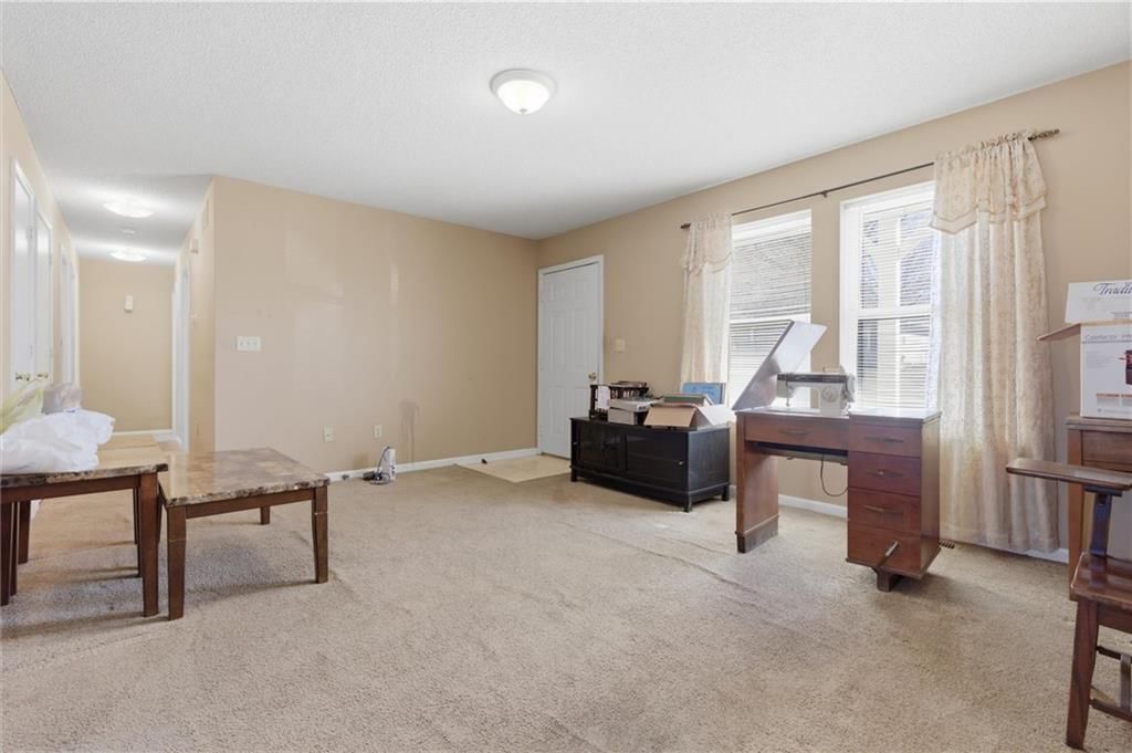 1105 N Doniphan Street — photo 7