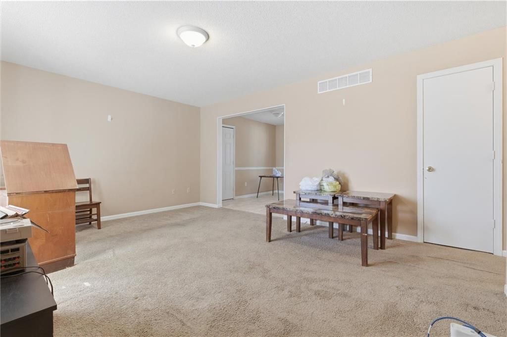 1105 N Doniphan Street — photo 9