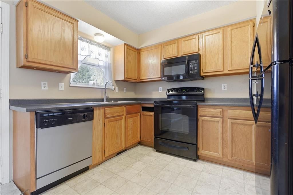 1105 N Doniphan Street — photo 13