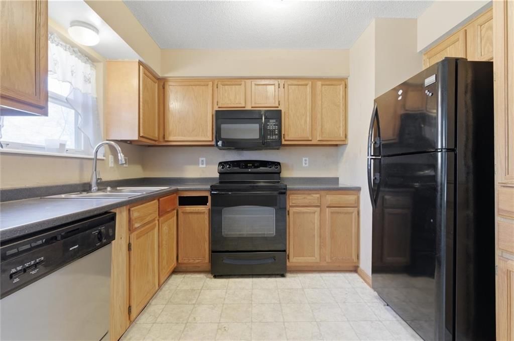 1105 N Doniphan Street — photo 15
