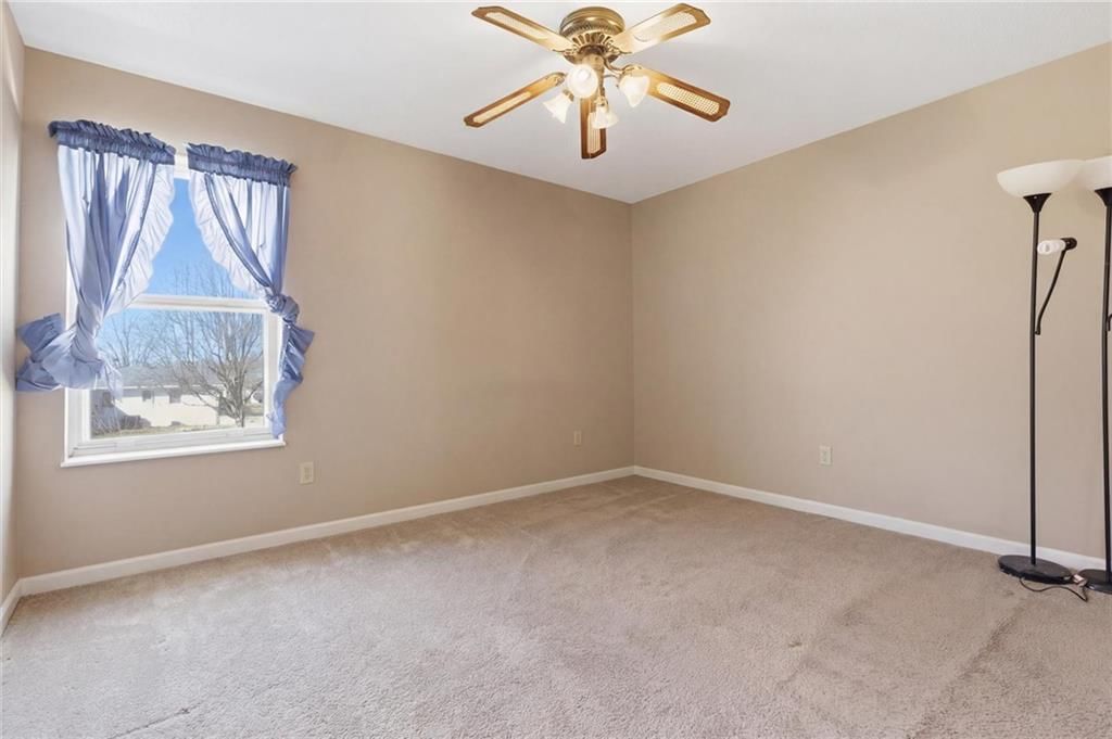 1105 N Doniphan Street — photo 28