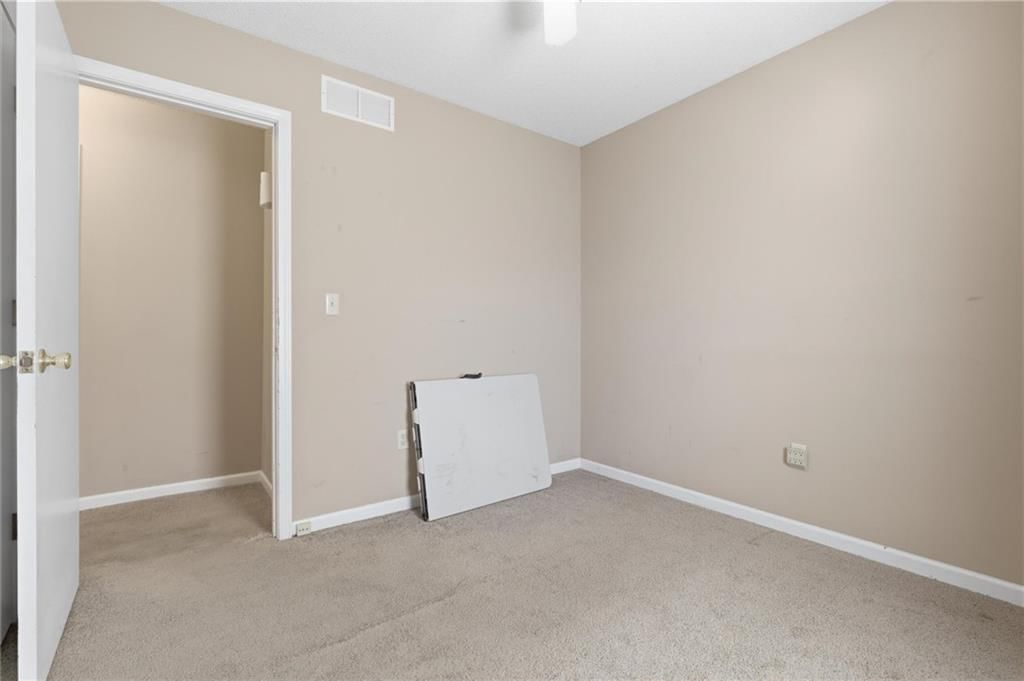 1105 N Doniphan Street — photo 32