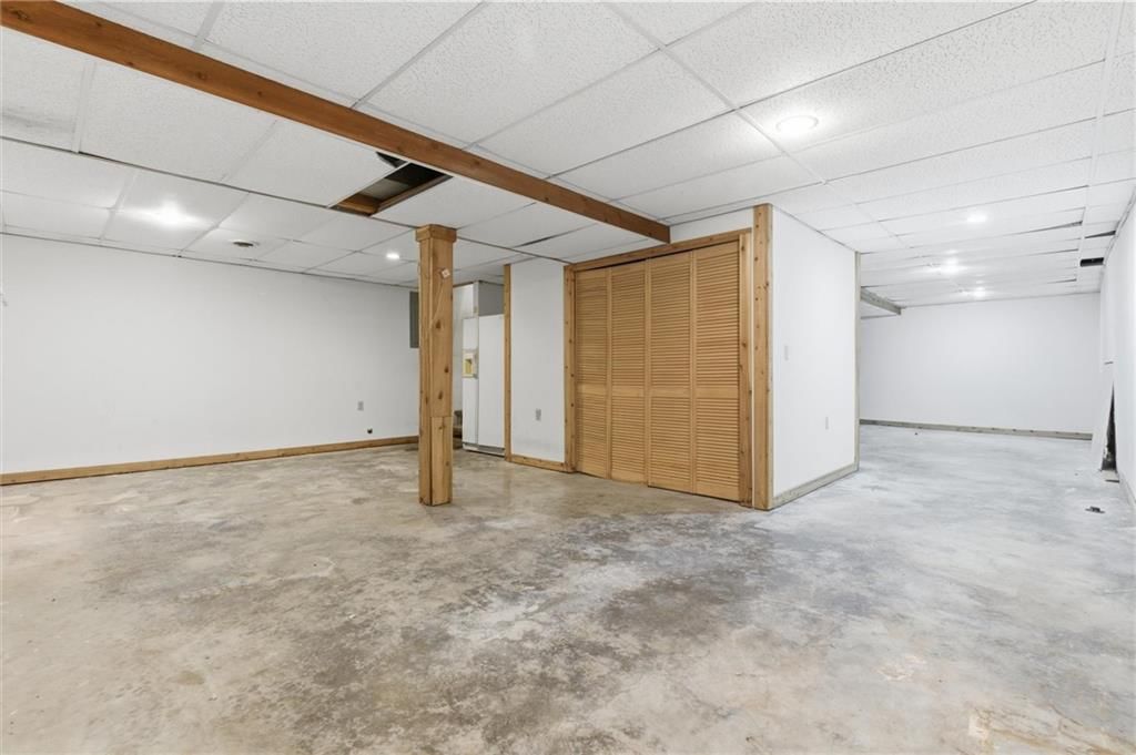 1105 N Doniphan Street — photo 34