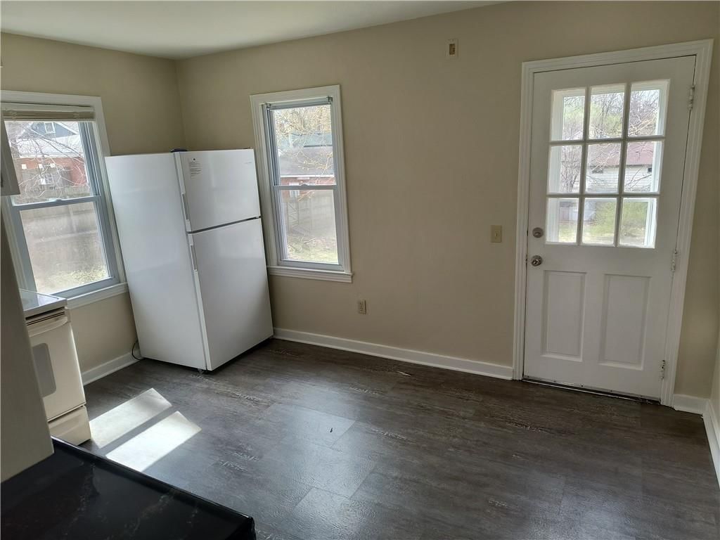 Photo 5 of 27 - 1312 N Main Street