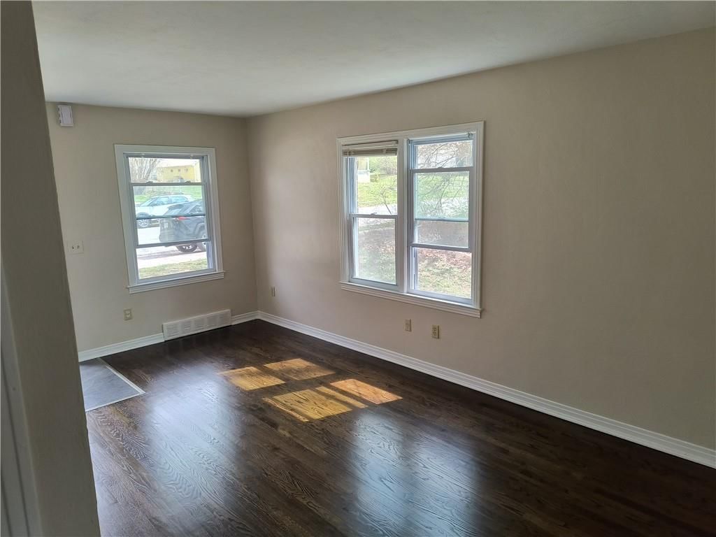 Photo 6 of 27 - 1312 N Main Street
