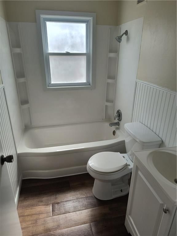 Photo 11 of 27 - 1312 N Main Street