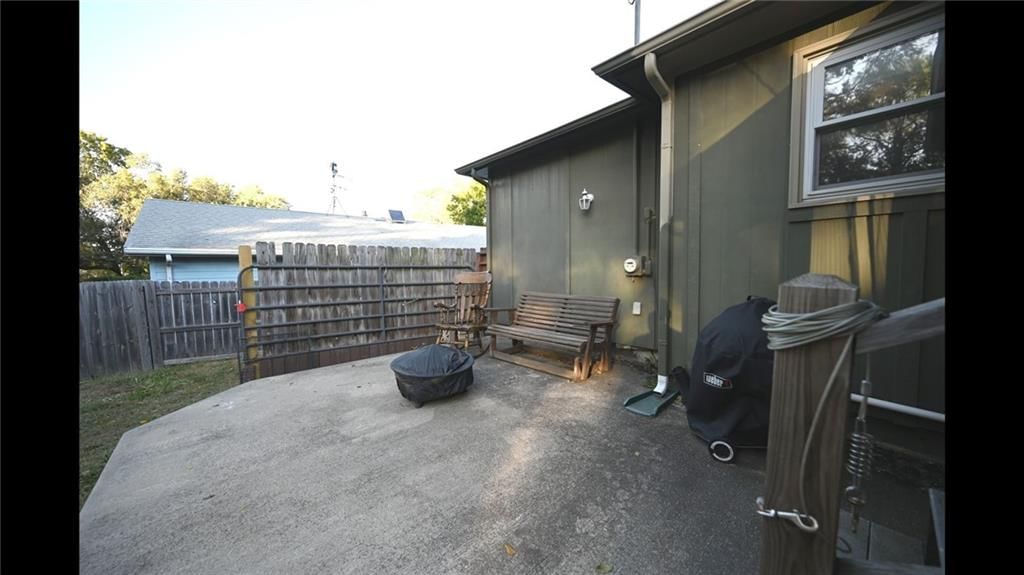 619 N Walnut Street — photo 19