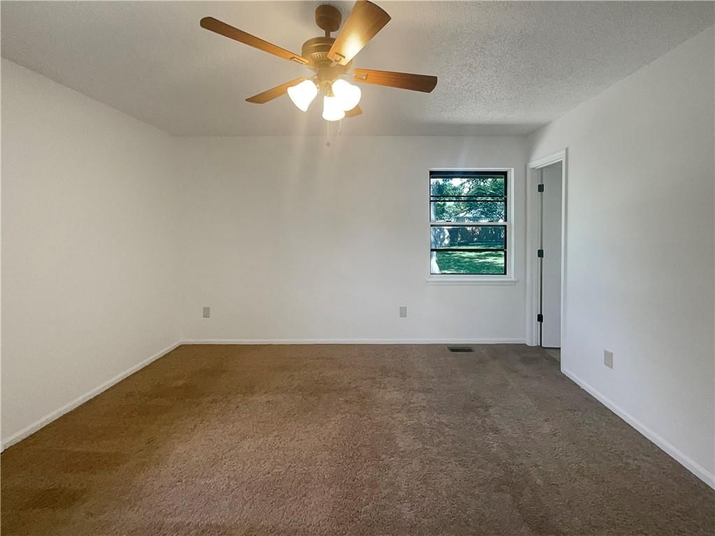 309 Shawn Court — photo 5