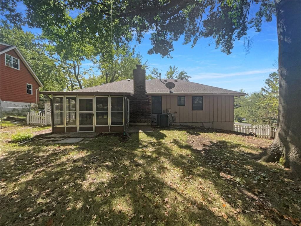 309 Shawn Court — photo 8