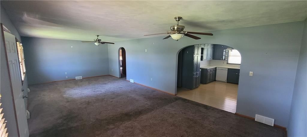 648 NW W Highway — photo 12