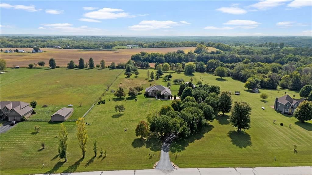 35001 E Stringtown Road, Lone Jack, MO