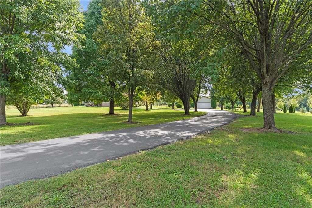 35001 E Stringtown Road — photo 55
