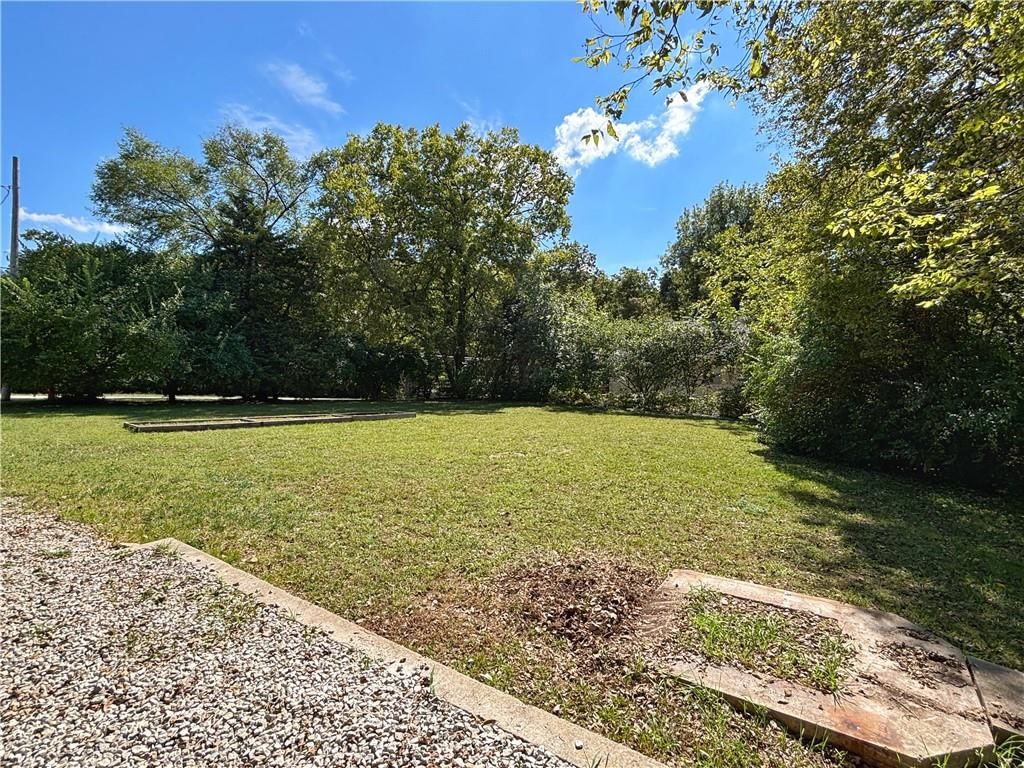 2424 S 26th Street — photo 31