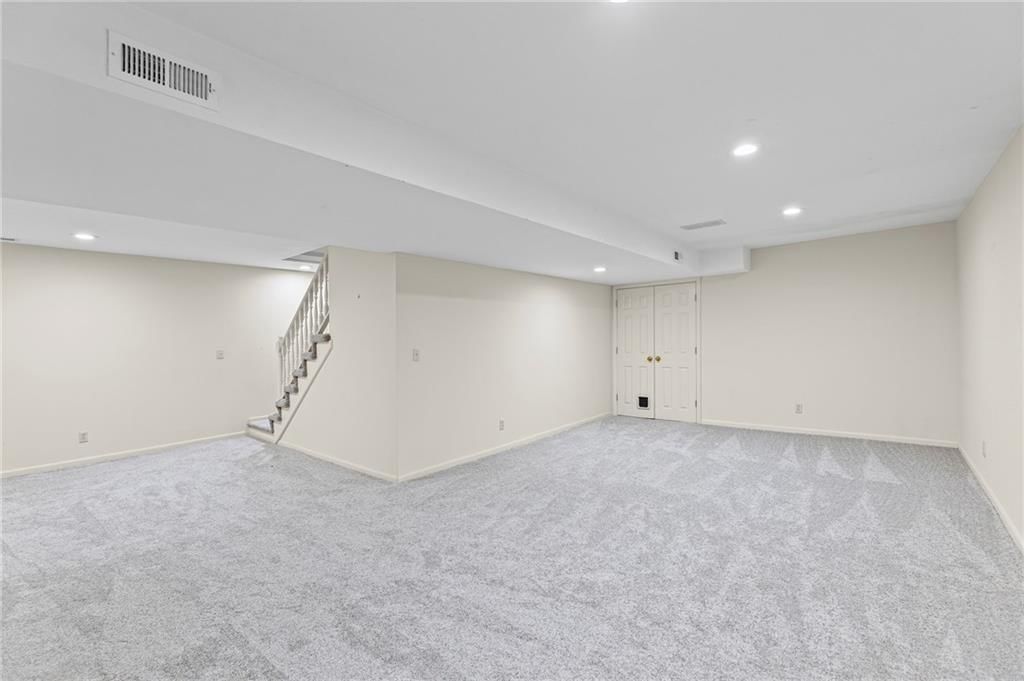6115 W 157th Street — photo 8